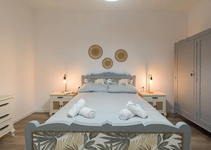 Live Tirajana Shepherds House